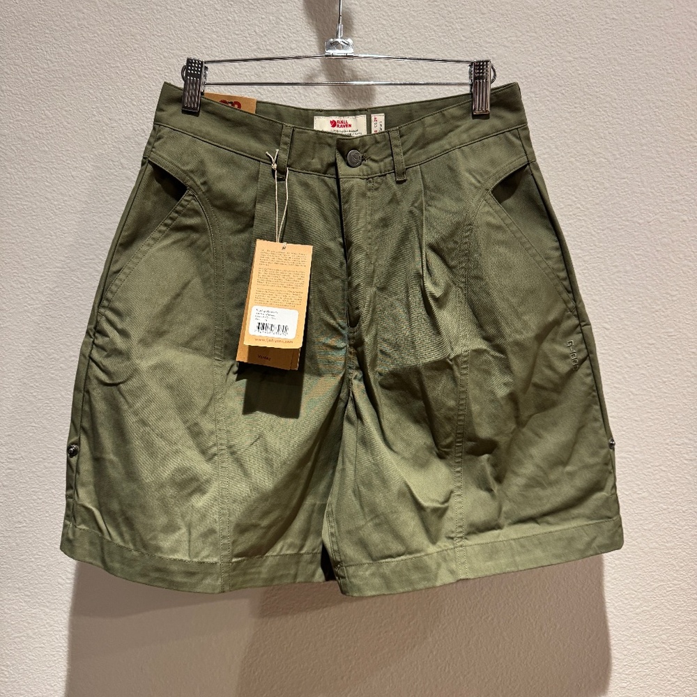 Fjällräven Vardag Women’s Shorts Green Size EU38 / US6 / 29”